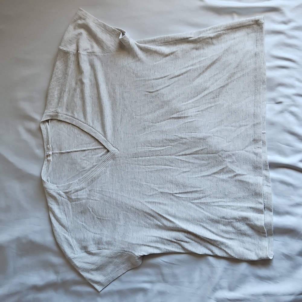 Rag & Bone V Neck White Short Sleeve Shirt Size Women's XL